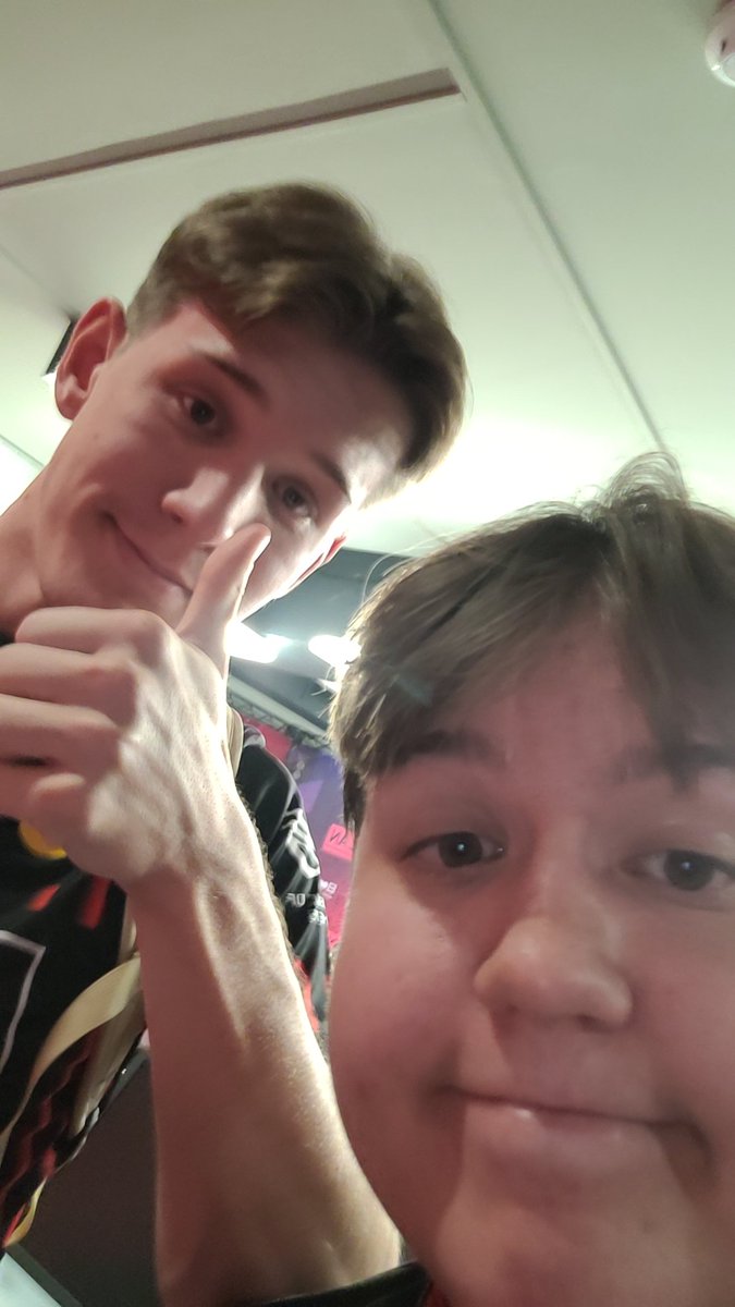 2 lovely wins in romania against infinite and nexus which means we play one more bo3 later🫡
