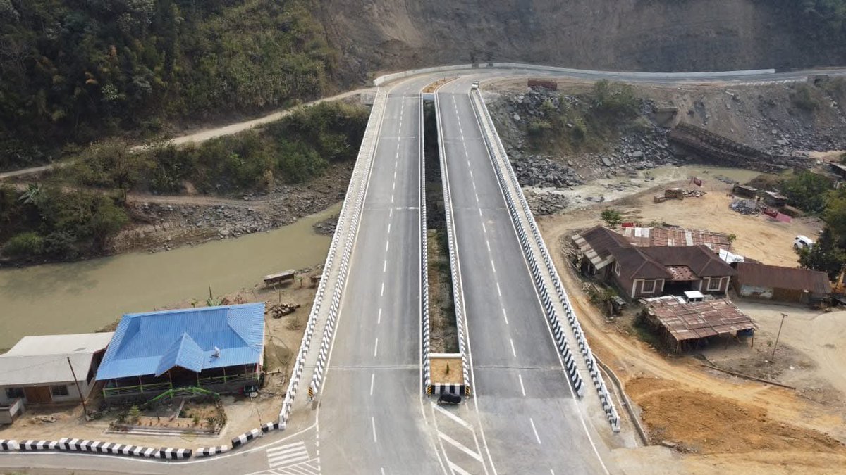 ukhrultimes's tweet image. #UTSnippet: #NHIDCL has completed 4-Lane Bridge over the Irang River at Km 95.50 on the #Imphal–#Jiribam section of NH-37  at a cost of ₹ 49.31 Cr. This bridge will significantly improve regional connectivity, enhance safety, and boost socio-economic growth across #Manipur.…