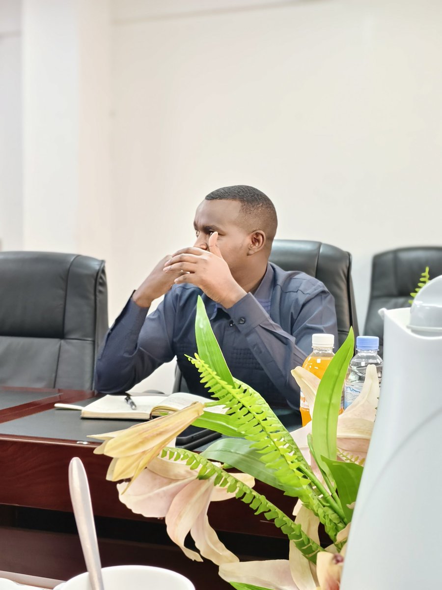 Happening now. Hon P.S <a href="/NgaboBrave/">Ngabo Brave Olivier, DMS</a>  of <a href="/RwandaYouthArts/">Ministry of Youth and Arts | Rwanda</a> is with #EXCOM of <a href="/RwandaYouth/">Rwanda Youth Council</a> for the meeting convening on Youth performance contracts with further details.This is a pertinent occasion to reflect on status of youth in social affairs,Governance and economic empowement.