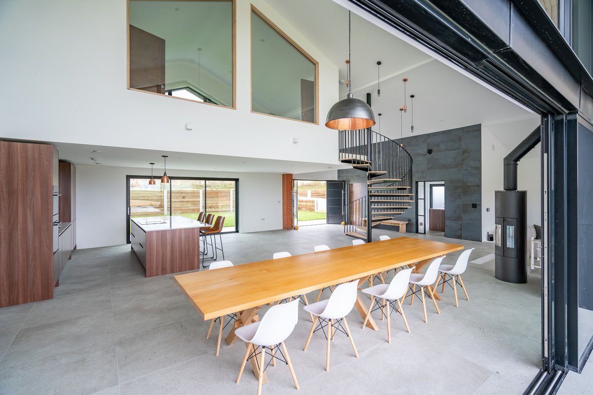 cadarchitects's tweet image. What was once a modest agricultural structure is now a bold, contemporary home — wrapped in black corrugated cladding and opened up with expansive glazing to frame uninterrupted countryside views.

#BarnConversion #ContemporaryDesign #ModernArchitecture #EscapeToTheCountry