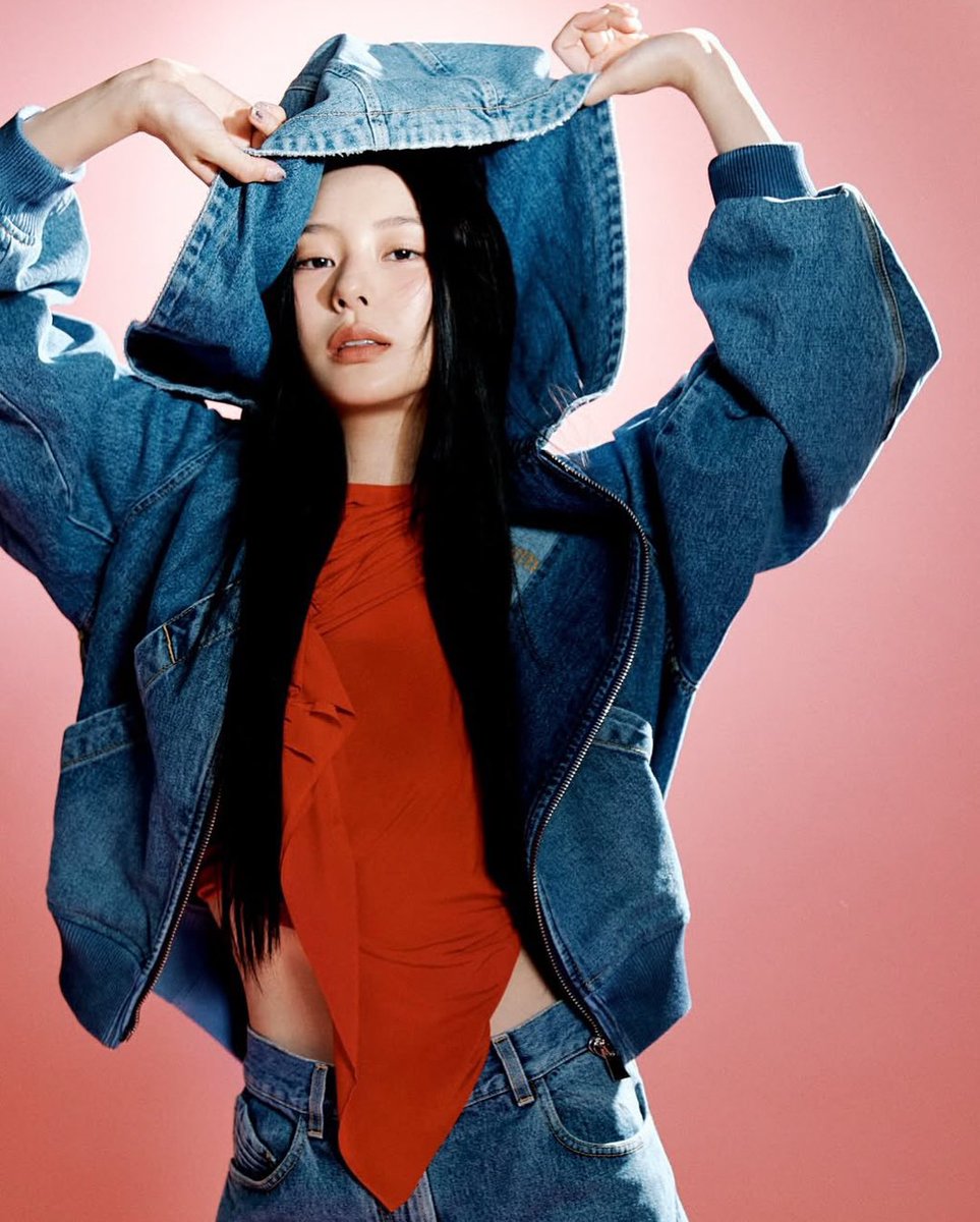 dmfault_'s tweet photo. styling by ibaekilho for #noze 
#FUNFEARLESSFEMALE cosmo kr

📸 | 250829 ibaekilho official IG https://t.co/vDg97iIwKv
