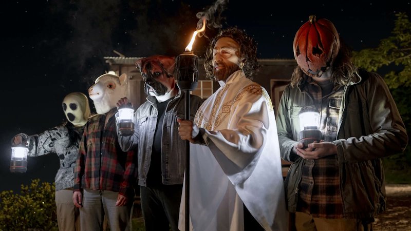 TGS_TheGeekShow's tweet image. Continuing his run through of his first ever experience with @FrightFest, in this outing, @UncutRobcast touches on movies like Marshmallow &amp;amp; the Red Mask #frightfest2025 #review

Read More Here: thegeekshow.co.uk/frightfest-day…