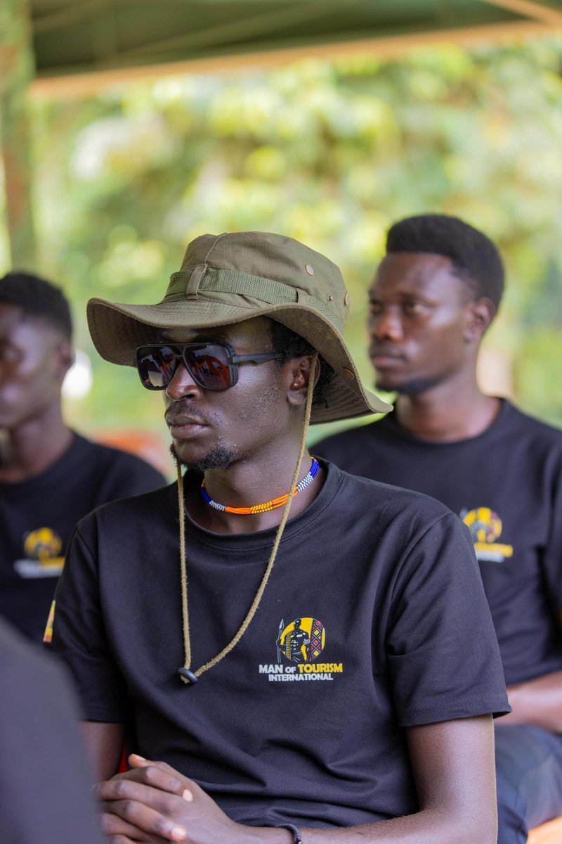 ManofTourism's tweet image. 🌿🐘 Learning tourism from the wild itself!
Our Generals at UWEC, connecting with Uganda’s incredible wildlife and understanding the true heartbeat of conservation 🇺🇬✨

Big thanks to UWEC for opening your gates.

#ManOfTourism #BootCamp #IAmMyCulture