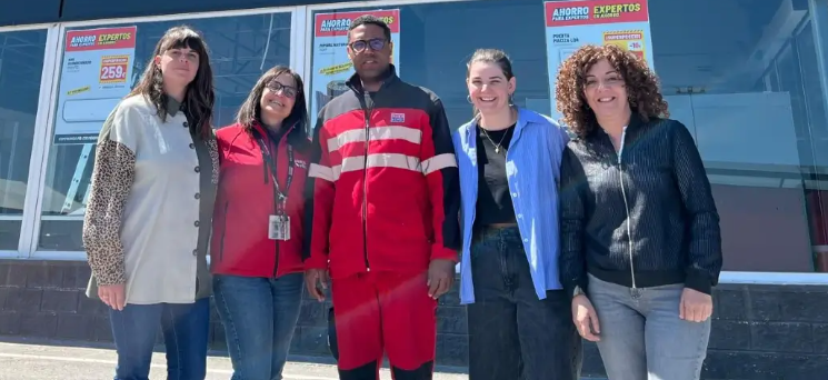 🥳 La Asociación Valponasca en el programa de Puntos de Formación de Incorpora de la Fundación "la Caixa" ha logrado un 90% de éxito en su último curso de "Personal de tienda, caja, reposición y almacén"
incorpora.fundacionlacaixa.org/es/detalle-act…
#IncorporaFundlaCaixa @fundlacaixa #IncorporalaCaixa