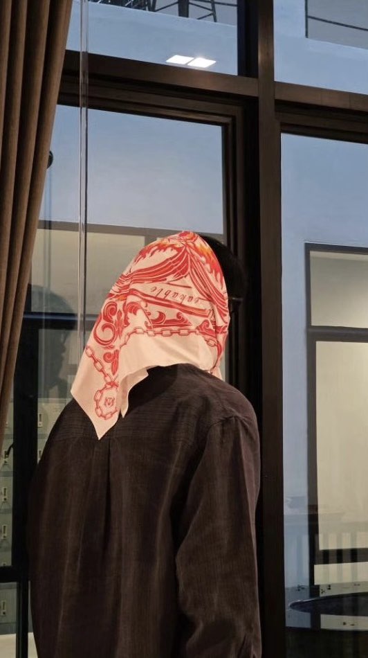 【 UPDATE 】 : Instagram Stories — tanont916

MONO/SPECTRUM BANDANA COLLECTION DESIGN 01 ผืนใหญ่มากกกกกกก 🤩

#NONTEP03_สุรุ่ยสุร่ายCONCERT 
—— <a href="/tanont916/">NONT TANONT</a> ~ #nonttanont #nontfam ✨ 

🔗 : instagram.com/stories/tanont…