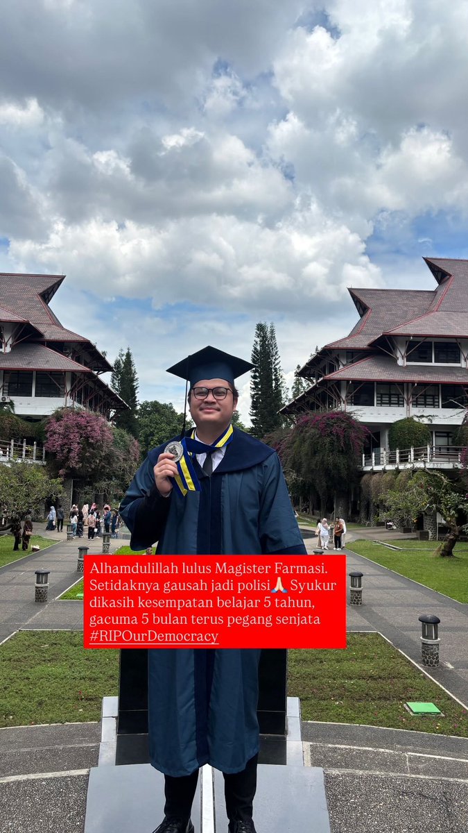 Bapak w dari kecil selalu bilang: “jadilah apapun, asal jangan jadi polisi”. Untung w anaknya nurut🥀