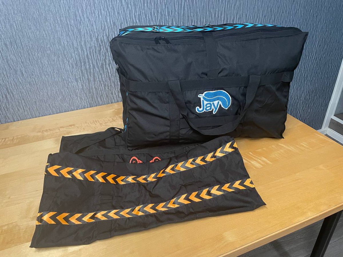 FeatherWorks.studio tweet media