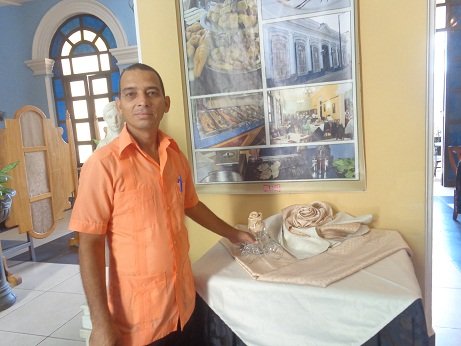 ! Feliz cumpleaños, Manuel Soliño, Pionero Héroe del Trabajo de la República de Cuba. Compañero de mil batallas, ejemplo de padre, esposo, trabajador incansable y dirigente sindical. ¡Un abrazo enorme desde el Partido!