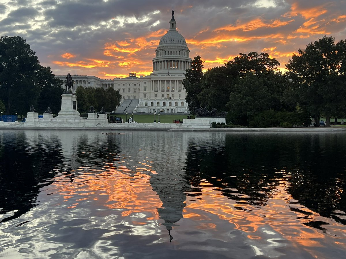 Jeanne Stuart McVey (@rivergirl707) on Twitter photo #Sunrise on Friday at the Capitol Reflecting Pool in #DC! <a href="/capitalweather/">Capital Weather Gang</a> <a href="/KaitlynMcGrath/">Kaitlyn McGrath</a> #Sunrise on Friday at the Capitol Reflecting Pool in #DC! <a href="/capitalweather/">Capital Weather Gang</a> <a href="/KaitlynMcGrath/">Kaitlyn McGrath</a>