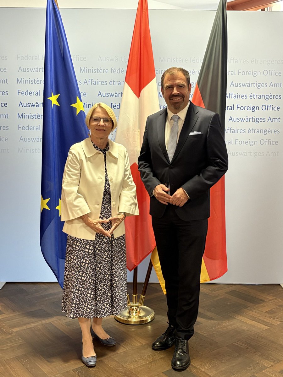 Botschafterin Livia Leu (@botschweizde) on Twitter photo Ende der Sommerpause mit Antrittsbesuch bei Staatsminister <a href="/hahnflo/">Florian Hahn</a> im AA: bilaterale Beziehungen 🇨🇭-🇩🇪, Vertragspaket 🇨🇭-🇪🇺, Unterstützung der 🇺🇦. 
#MehralsNachbarn Ende der Sommerpause mit Antrittsbesuch bei Staatsminister <a href="/hahnflo/">Florian Hahn</a> im AA: bilaterale Beziehungen 🇨🇭-🇩🇪, Vertragspaket 🇨🇭-🇪🇺, Unterstützung der 🇺🇦. 
#MehralsNachbarn