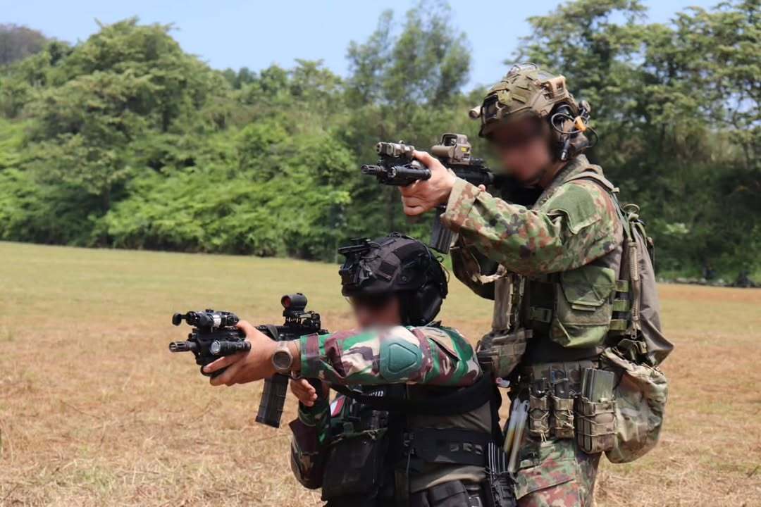 ColdJasonMF's tweet image. 🇯🇵JGSDF SFGp in Indonesia, 2025.
#tactical #specialwarfare #specialforces #military #Japanese #sfgp #tier1 #gears #specialoperation