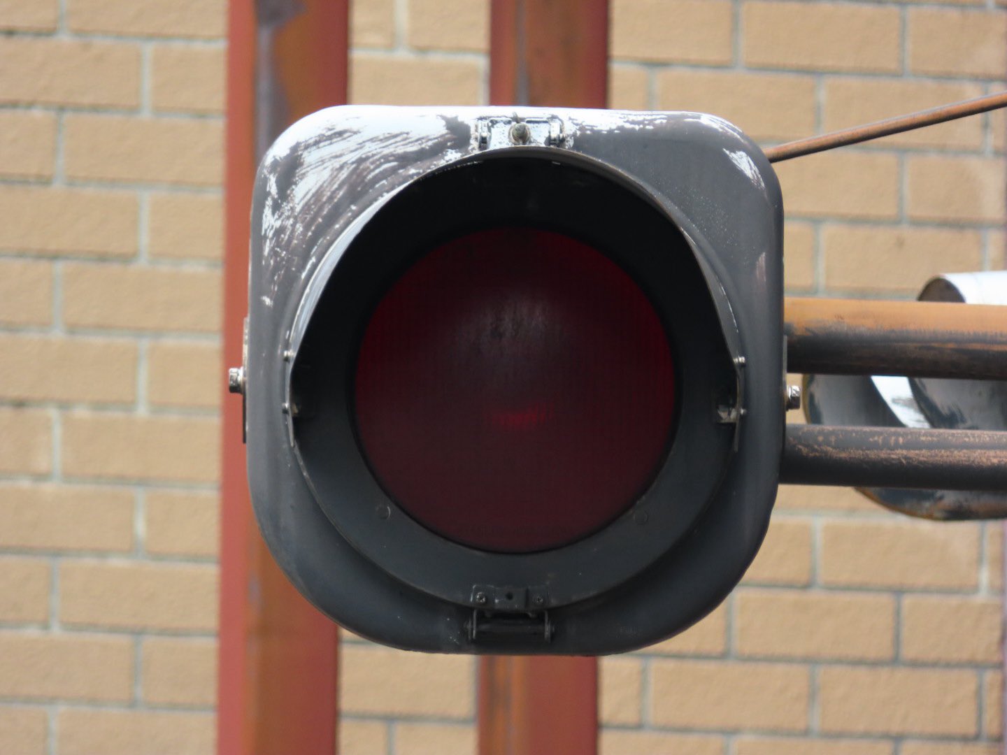 近鉄　信号機　信号灯　鉄道部品 TCS4灯式信号機(F)警戒(黄・黄)表示型｜製品情報｜製品検索