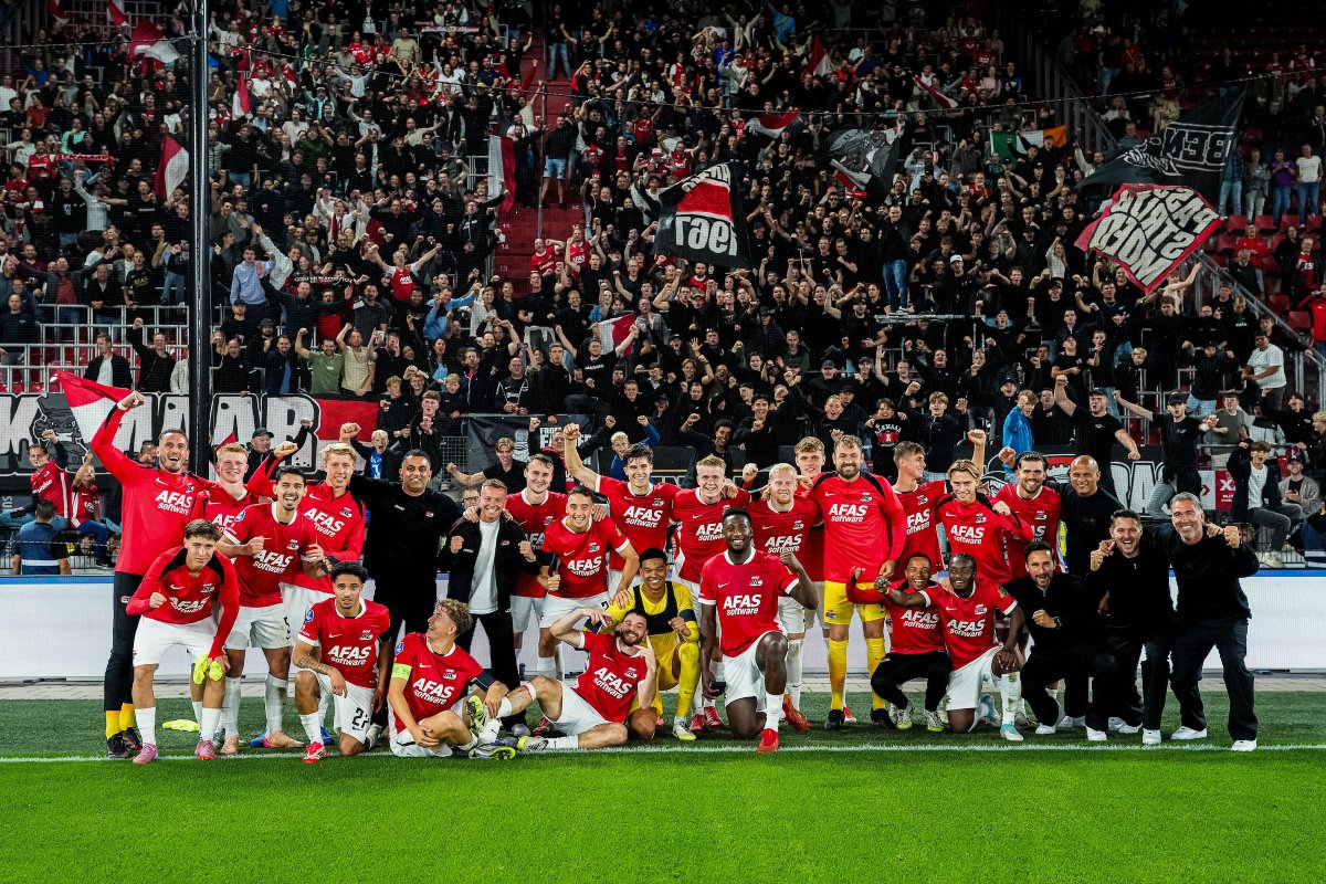 AZAlkmaar's tweet photo. π΄βͺοΈ Side by side
#AZAlkmaar #azlev #UECL #TheFutureIsOurs https://t.co/DchSX8Ekcf