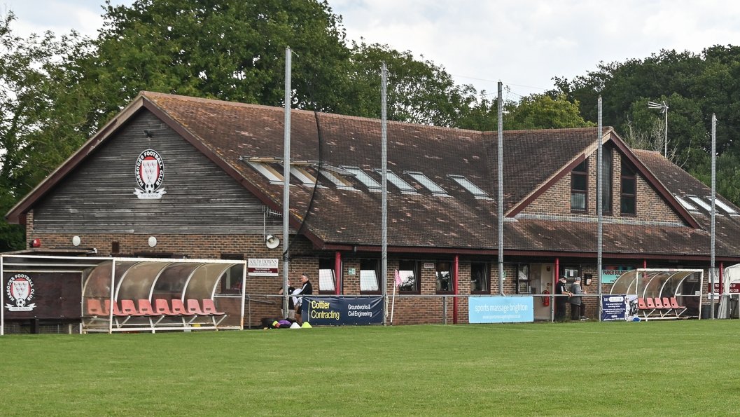 Another weekend, another new step four competition for the Robins to debut in 👌

This Saturday, it is the turn of the Velocity Cup with Broadbridge Heath visiting the Hassocks Hotel Beacon Ground

🔗 hassocksfc.net/2025/08/veloci…

#UTR