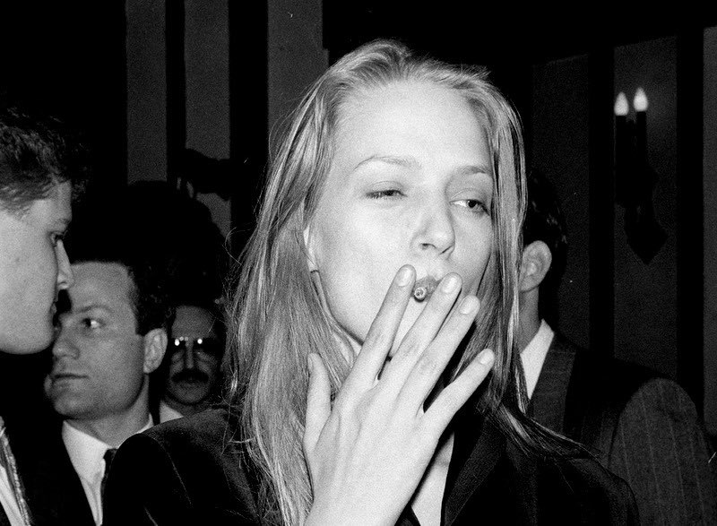 Uma Thurman in NYC, 1990
