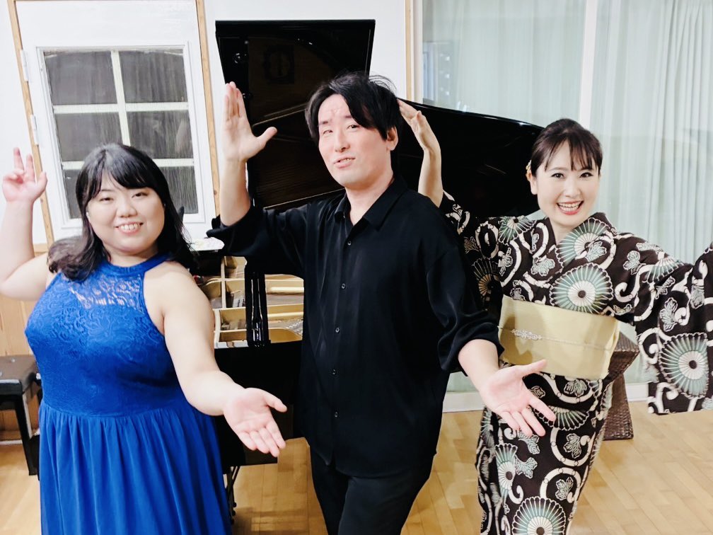 榛葉薫人 Yoshito Shimba (@yoshito_smb) on Twitter photo マンスリーブランチコンサート終えました〜
月島のお客様たちや駆けつけてくれた歌い手仲間と賑やかに交流しながら元気いっぱい歌わせて頂きました
某サンバ、バチくそ盛り上がったぞ
また歌うわ マンスリーブランチコンサート終えました〜
月島のお客様たちや駆けつけてくれた歌い手仲間と賑やかに交流しながら元気いっぱい歌わせて頂きました
某サンバ、バチくそ盛り上がったぞ
また歌うわ