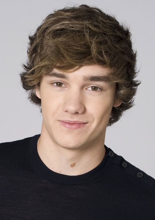 CelebMix's tweet photo. Thinking of you today, and sending love to all of your family #HappyBirthdayLiamPayne 🕊️🤍 https://t.co/sHCn5K2e1N