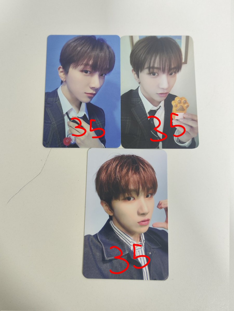woonagixz's tweet photo. Vendo/venda

Valores na imagem + frete

- se levar mais de 5 cards posso dar desconto;
- frete por mini envios e carta registrada;
- motivo do drop: preciso do dinheiro urgentemente:(
- não aceito trocas!
- tenh feedbacks
*Photocards com uma estrela amarela só sai com outro card* https://t.co/X8AtkTEREU