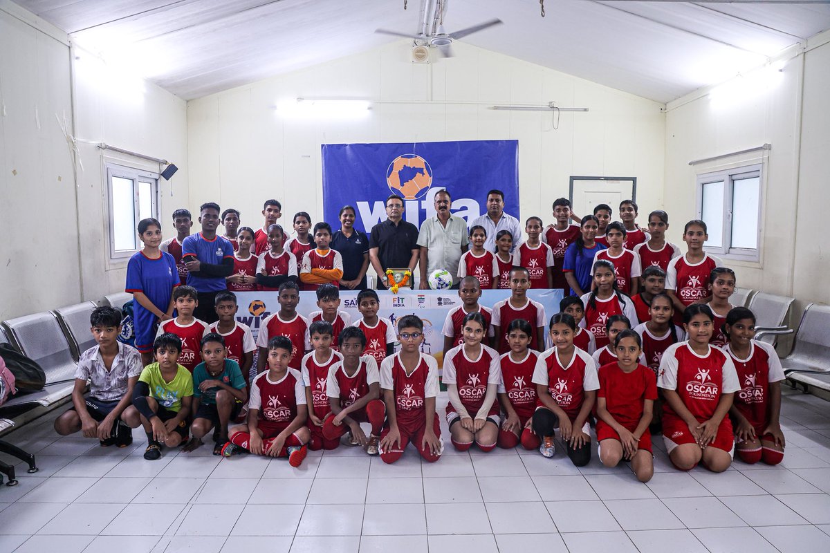 Celebrating the true spirit of sports on National Sports Day 🇮🇳✨
A special day at the Cooperage Ground with the enthusiastic players of the Oscar Foundation ⚽🙌

The event was graced by Asst. Secretary Ahmed Lalani, K. R. Ansari, and Committee Member Dhanraj More.