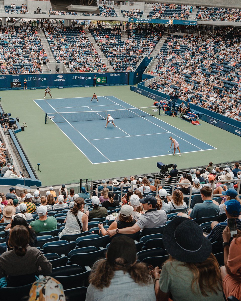 Venuseswilliams's tweet image. Double the fun with @leylahfernandez  🤍