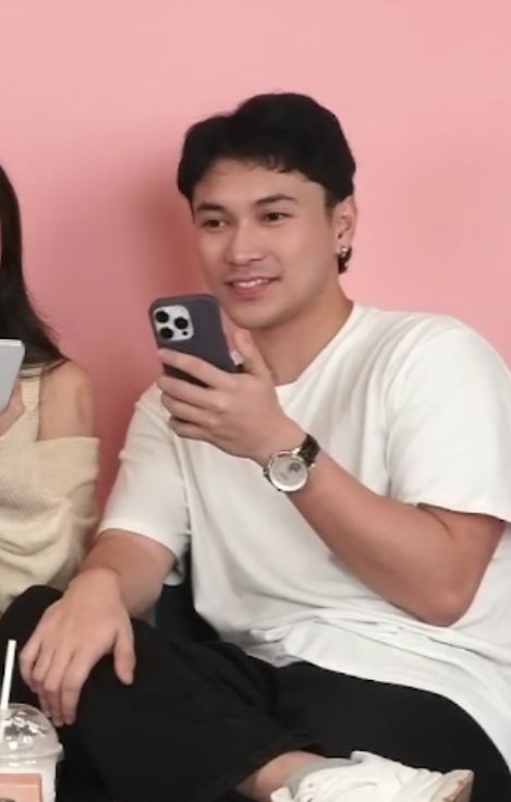 dresamour's tweet photo. “sana magreply”     “wag ka magreply kay cj” https://t.co/z7IdcLnYfI