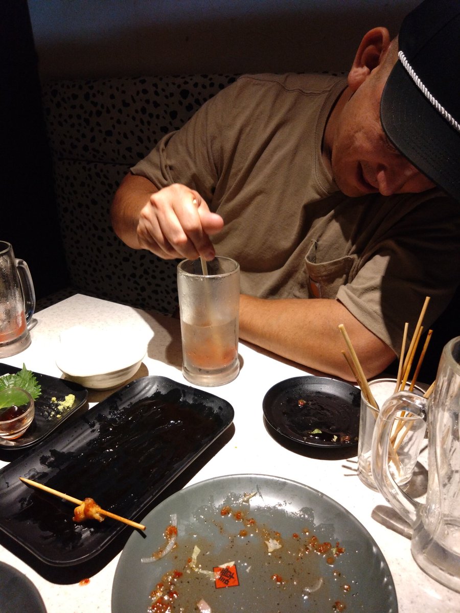 Milido_Official's tweet photo. これは梅干しをつつきまくる米兵ジェレミー https://t.co/8pPGN5YNZ0