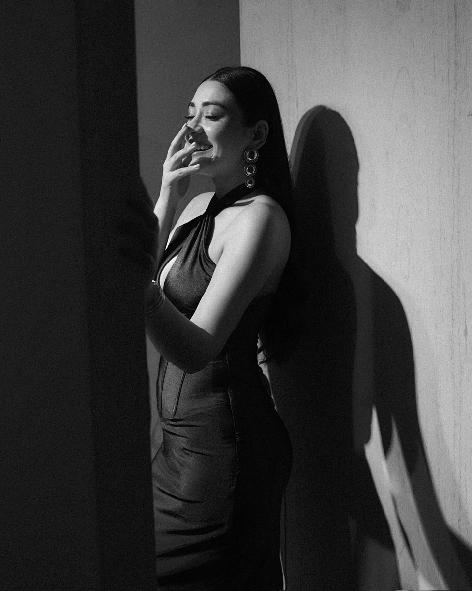 iam_anchalsingh's tweet image. Not everything unspoken is unsaid 🌙
#Editorial #blackandwhite