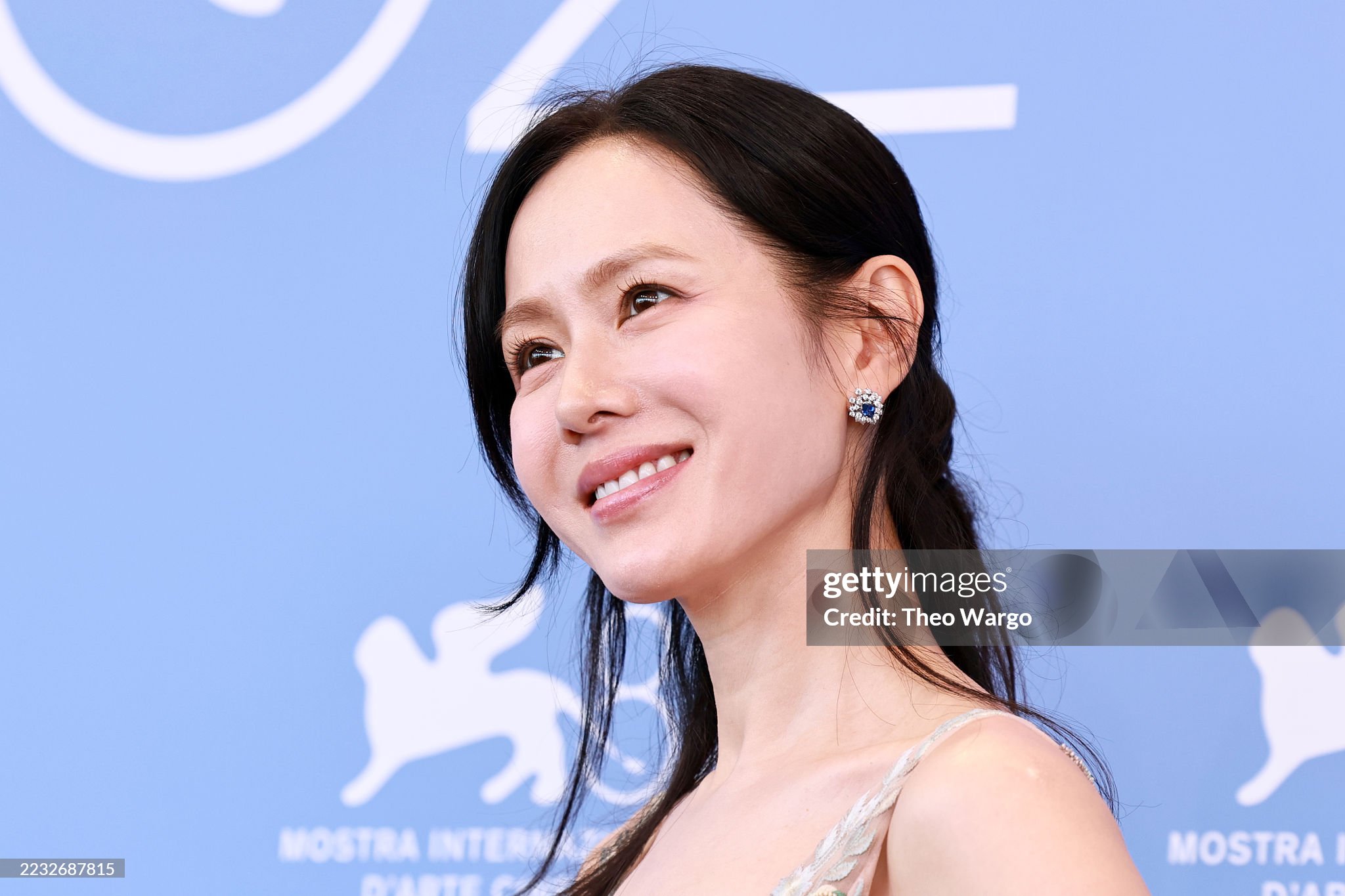 セール中…ソンイェジン直筆サイン入り超大型写真…Son Ye-jin Amazon.co.jp: ヒョンビン ソンイェジン 直筆サイン入り 2L