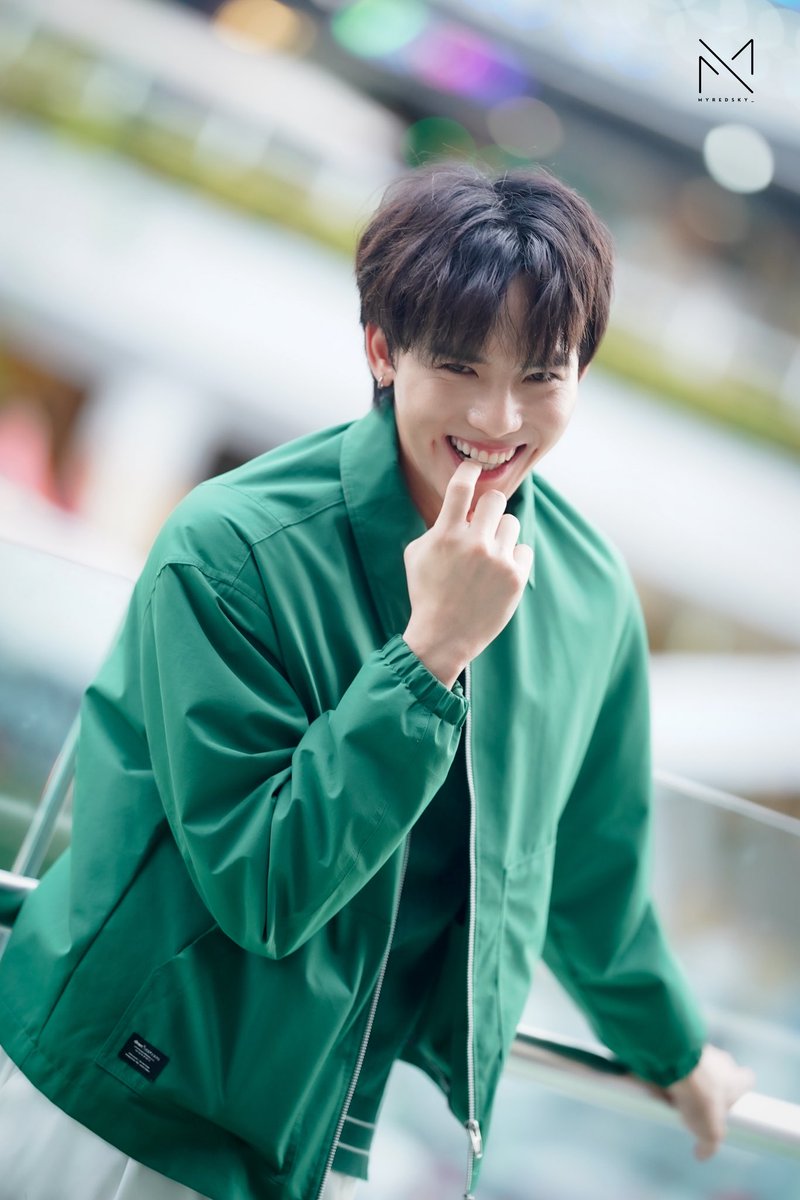 myredsky_'s tweet image. ประสบความสำเร็จละวันนี้ 😁😘

BETTER WITH FLUKE D2 

#FlukePongsapat 
#BetterWithYou #จะให้ไปรักใคร