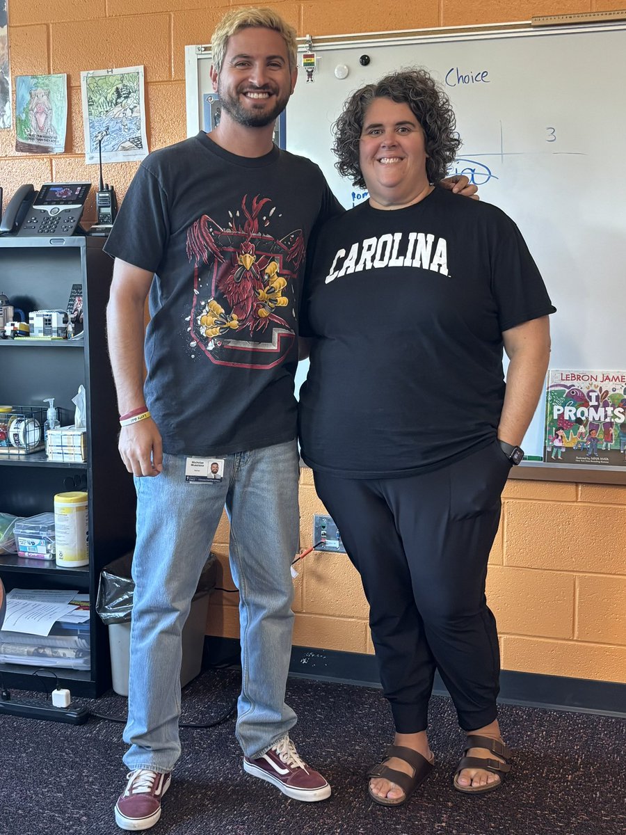 College colors day! Go cocks! 🐓 <a href="/MrMusciano/">Nick Musciano</a> <a href="/CatawbaTrail/">Catawba Trail Colts</a> <a href="/RichlandTwo/">Richland School District Two</a>