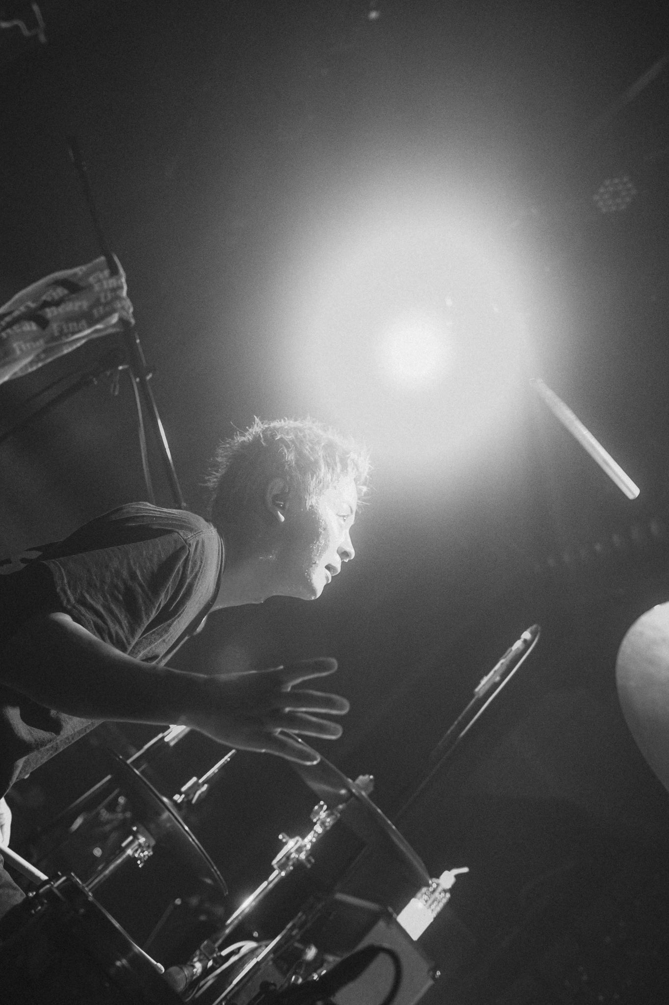 KUZIRA Smoke Life Away Tour Tシャツ