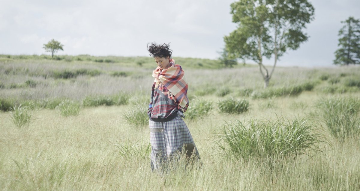 女優・片山友希さんがまとう
FRAPBOIS 2025 FALL / WINTER COLLECTION

“Modern Folklore”

民族的な意匠を現代的に解釈した、
モードで遊び心あふれる新ビジュアル＆イメージムービー公開✨

👉 frapbois.jp

#FRAPBOIS #片山友希 #2025FW #ModernFolklore