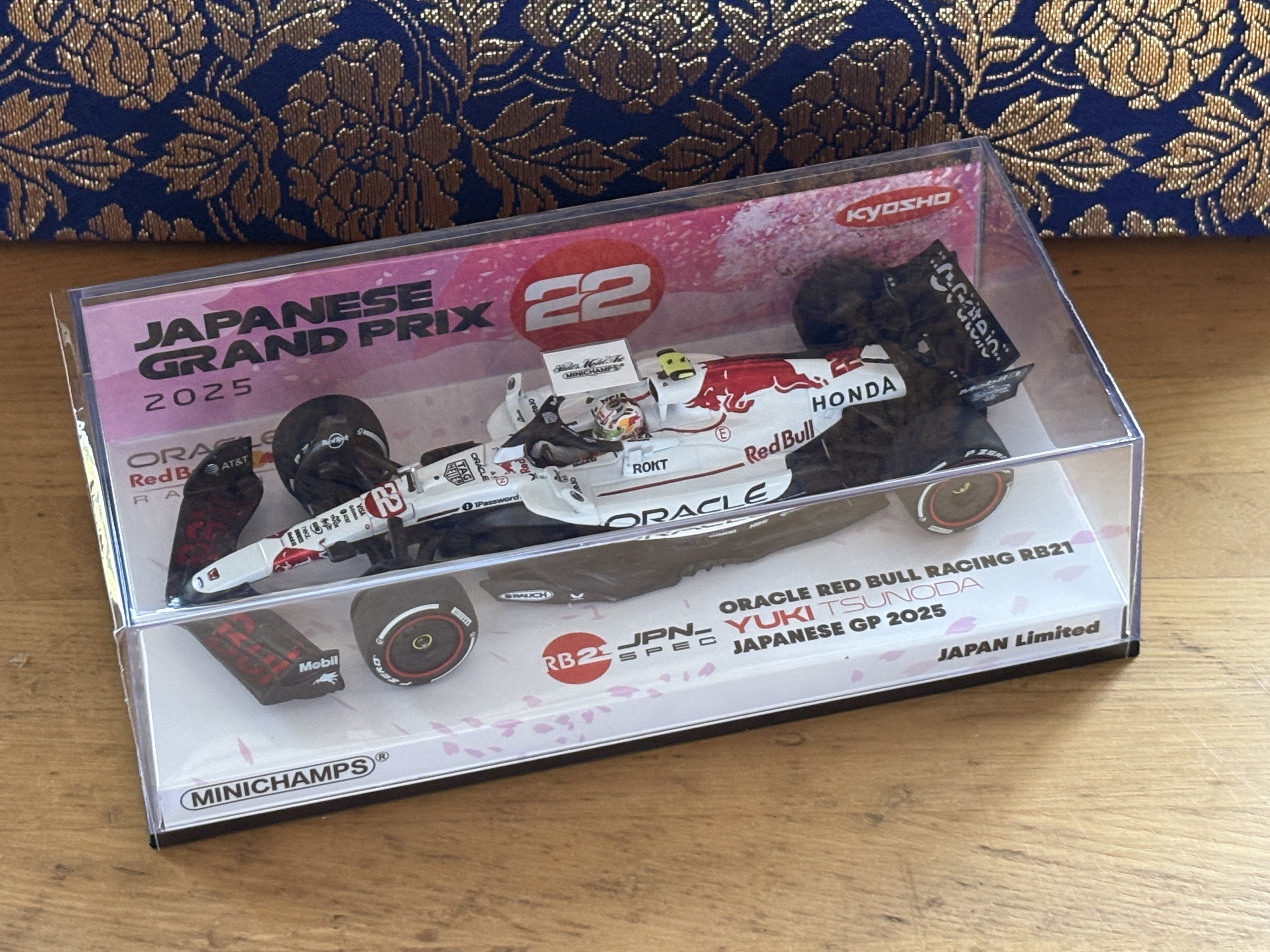ミニチャンプス 1/43 オラクル レッドブル　2025 日本GP 角田裕毅 ミニチャンプス 1/43 オラクル レッドブル 2025 日本GP 角田裕毅