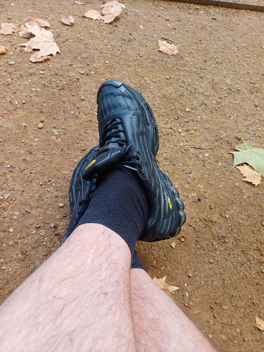 London subs, deserve a kicking with these, and choking with my leather gloved hands,  nothing worse than fake teasing idiots