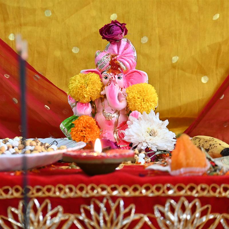 idslogic's tweet image. With love in our hearts and chants of Ganpati Bappa Morya, we bid farewell to our beloved Bappa. May He take away all obstacles and bless us with happiness, peace, and prosperity until we welcome Him again next year. 🌸🙏✨ 

#GanpatiVisarjan #GanpatiBappaMorya