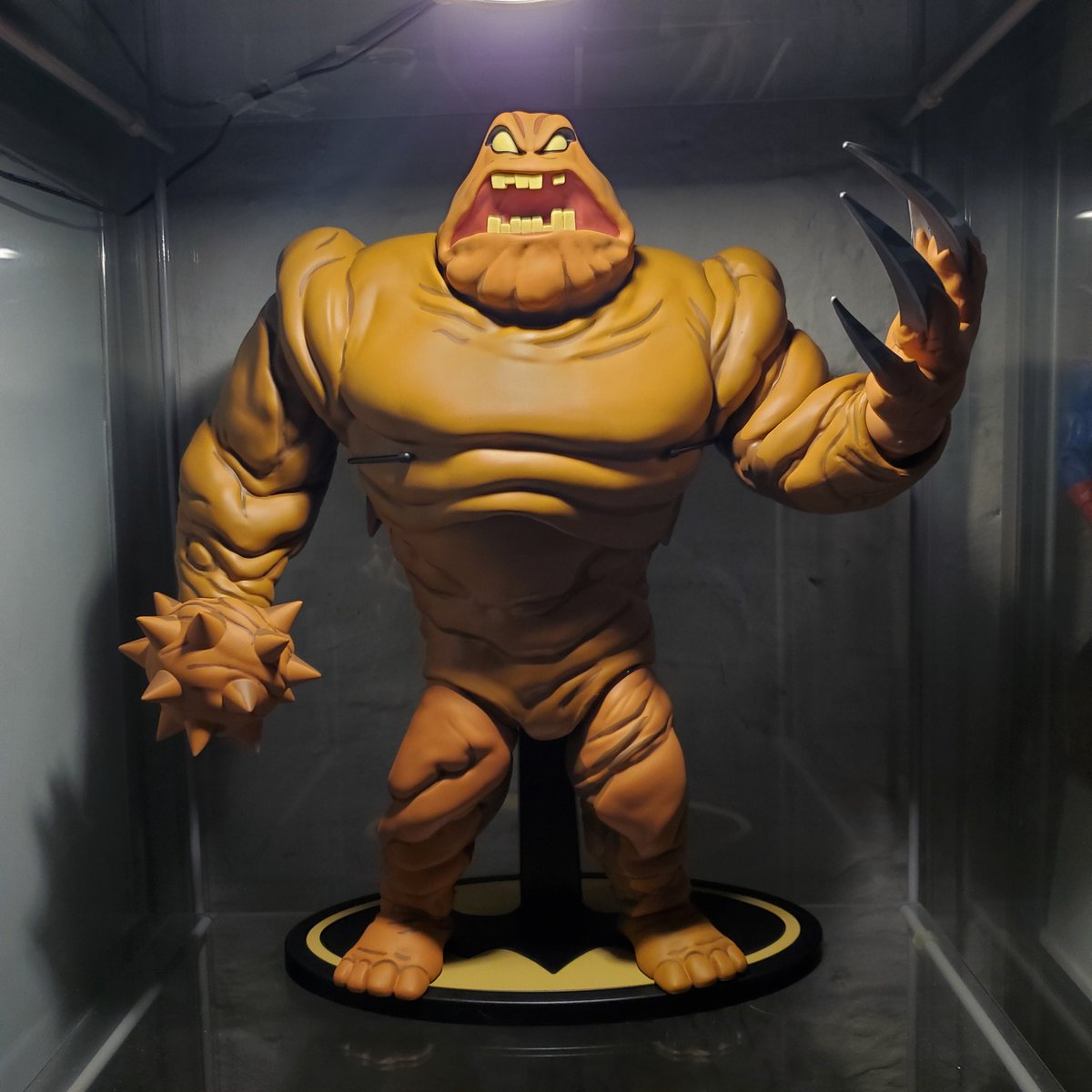 <a href="/MondoNews/">MONDO</a> doesn't miss with their Batman The Animated Series figures... full Twitter/X review of the Clayface 1/6 Limited Edition later