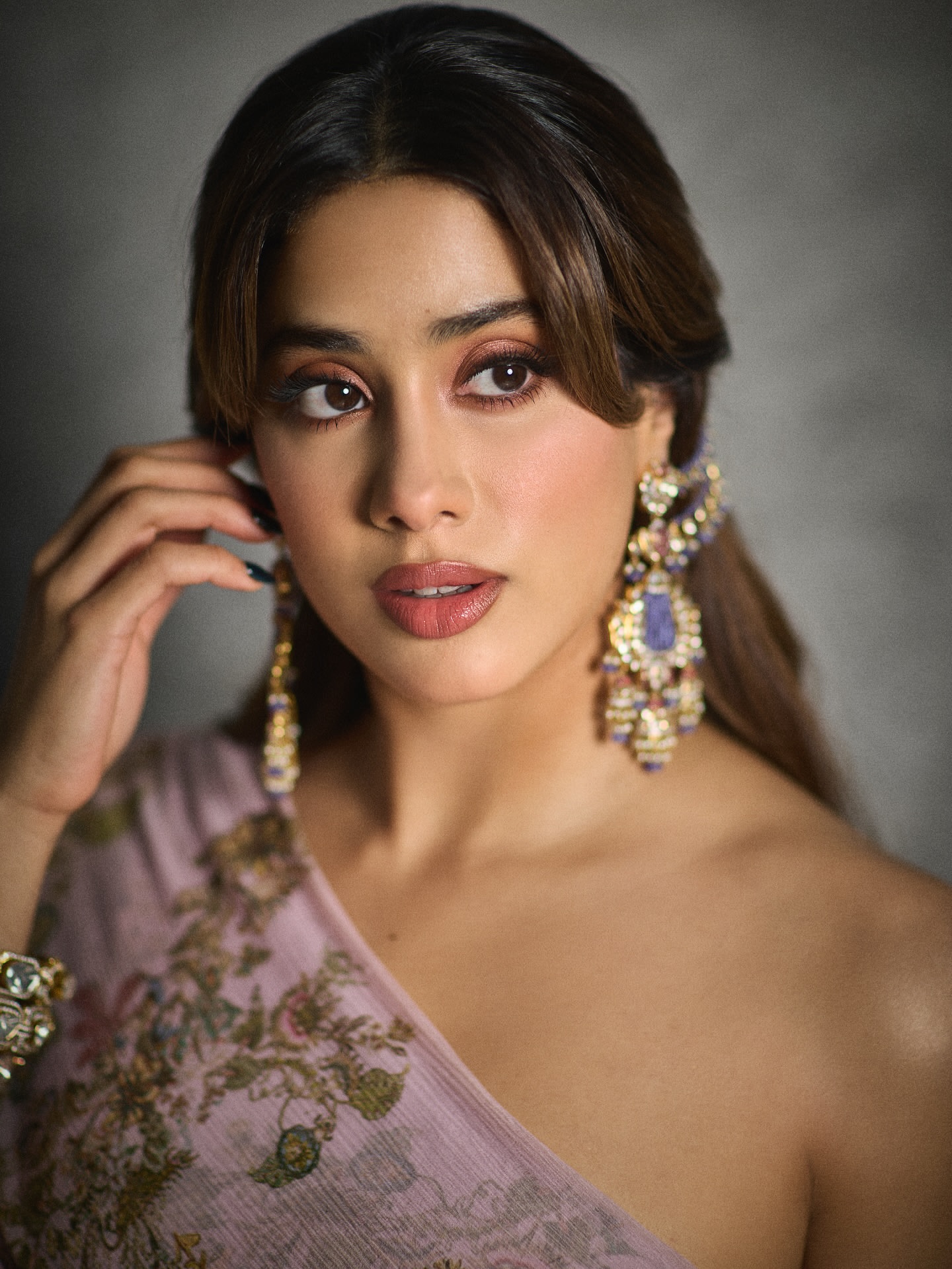 GzhcY5qbkAAiYLf?format=jpg&name=large