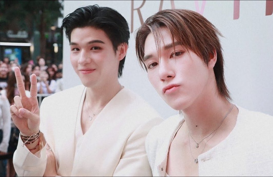 Beautifulll555's tweet photo. เหมือนงานนั้นจริงมากกก

SKYNANI WITH RAVIPA

#สกายนานิ #skynani 
#RAVIPAxSkyNani 

((📷Cr. @mayaonline2002 )) https://t.co/PP8LWwKNM1