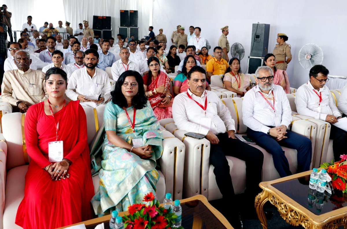 FMNewsUp's tweet image. CM योगी ने लखनऊ में राज्य निर्वाचन आयोग कार्यालय भवन का शिलान्यास किया, कार्यक्रम में किया संबोधन I #CMYogi
#YogiAdityanath
#LucknowDevelopment
#UttarPradesh
#StateElectionCommission
#FoundationStone
#GoodGovernance
#UPPolitics
#YogiInLucknow
#NewBeginnings