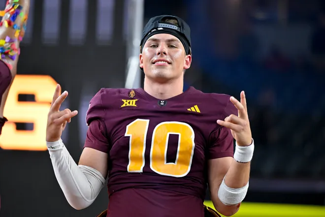 Estoy_Thoy's tweet photo. Heisman:

+2000 on FD

Arizona State to make Playoff +390 on FD https://t.co/FQH1WtaOF0