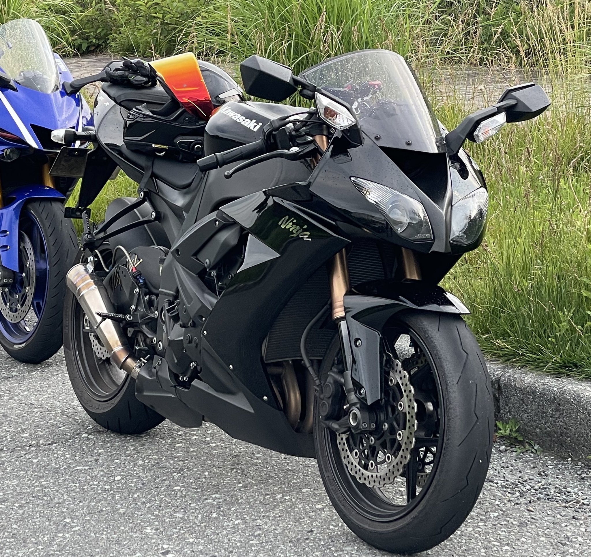 クロ M4 Kawasaki ZX6R 2009-2025 Carbon Street Slayer Slip On Exhaust