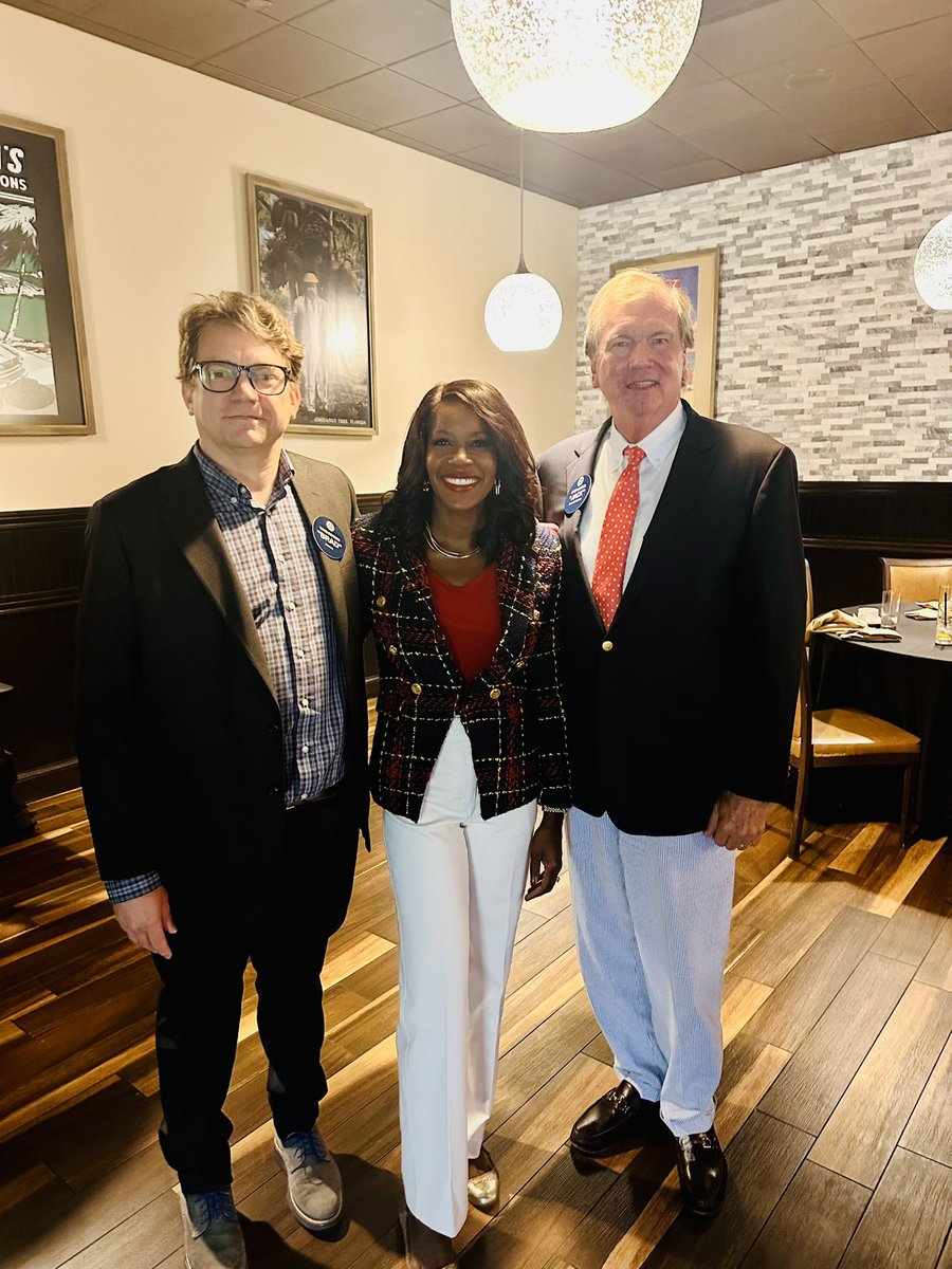 Sia Baker Barnes tweet media