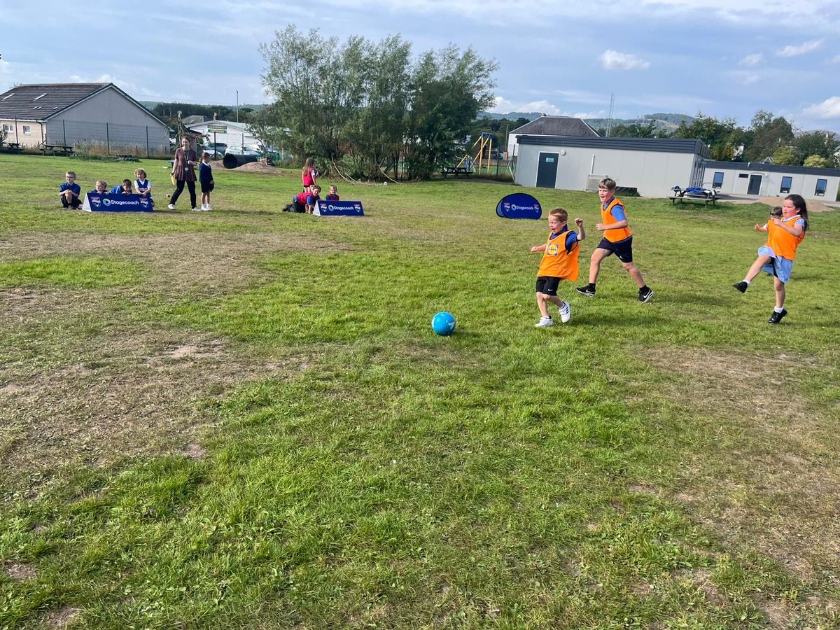 RossCounty's tweet photo. 🏫 The County in the Community team have been busy delivering fun, games, and football in Primary and Secondary schools across the Highlands this week in partnership with @stagecoachgroup!
 
📸 Here are some photos from our visits to Tarradale and Dingwall Primary! https://t.co/2HyAXZdcnb