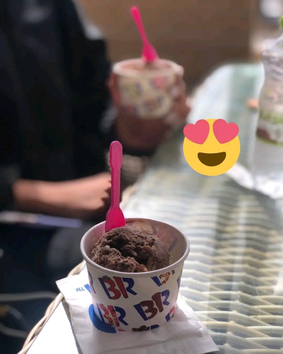 اممم 🌹
احلا بسكن روبنز من اختي الغاليه طعمه يجنن منو يشتي اديله 😍😍💋💋💋