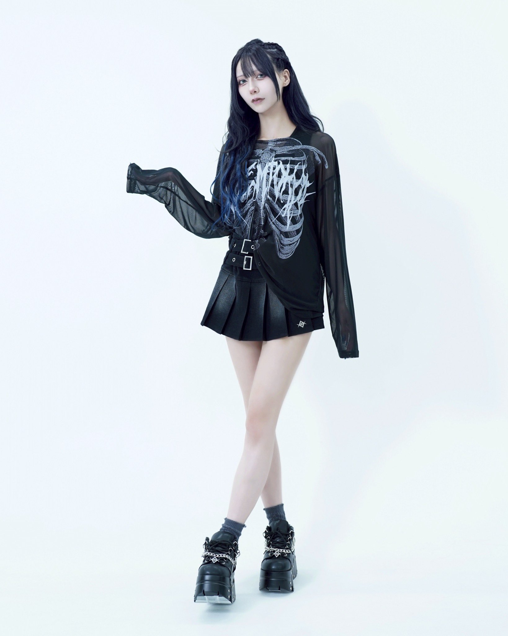 【最終値下げ‼️】REFLEM×破壊骨りあ コラボレーションダメージL/S REFLEM×破壊骨りあ コラボレーションダメージL/S