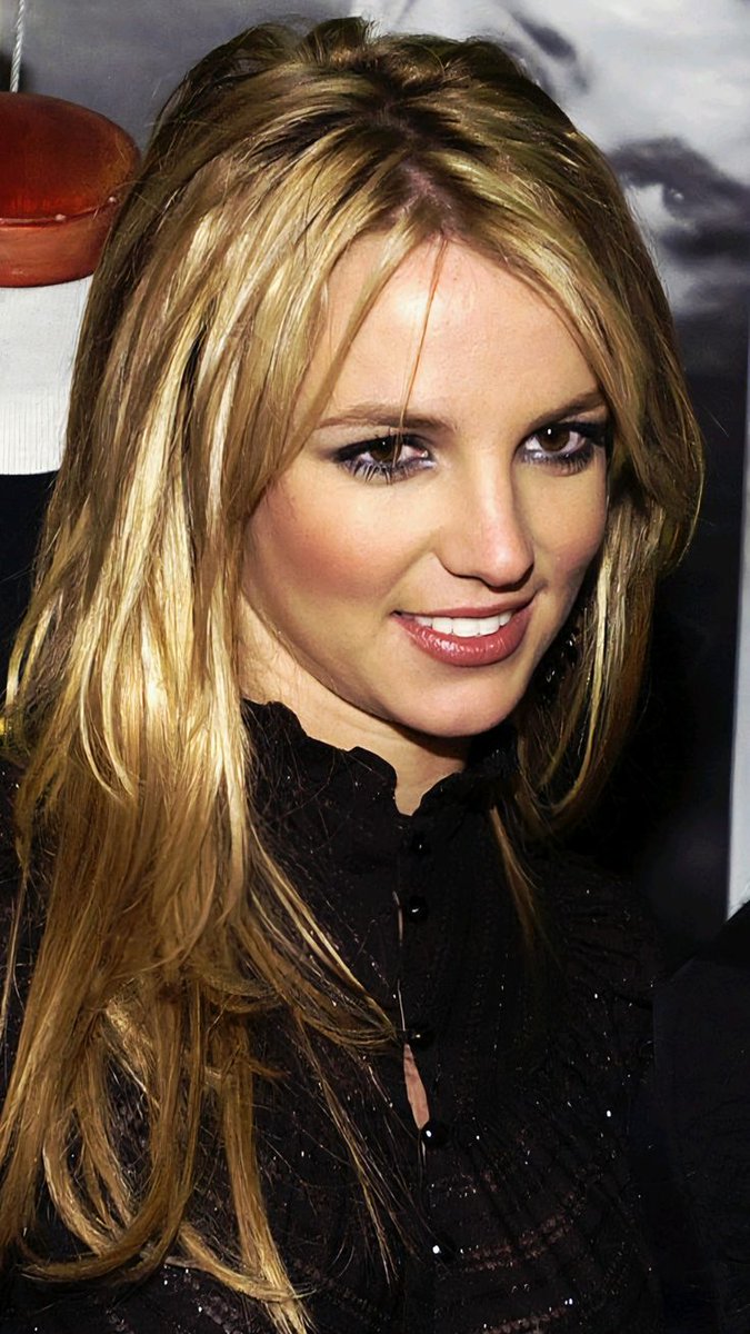 RealBritneyS01's tweet photo. The secret of happiness is not in doing what one likes, but in liking what one does.Have a nice weekend 🥰🥰. https://t.co/nKiAhjkfQN