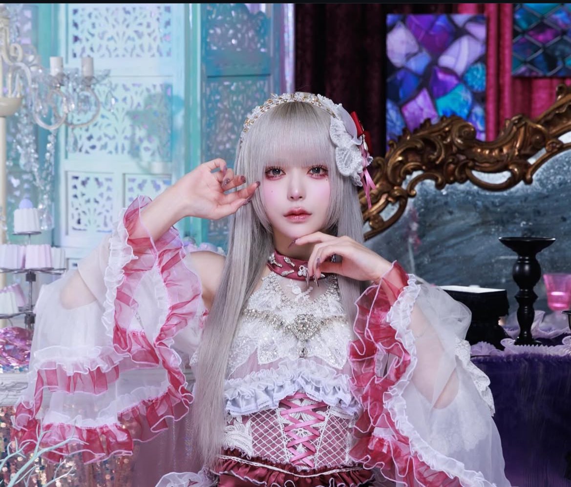 ピンクのビジュえぐい

 #おいしいねこうどん