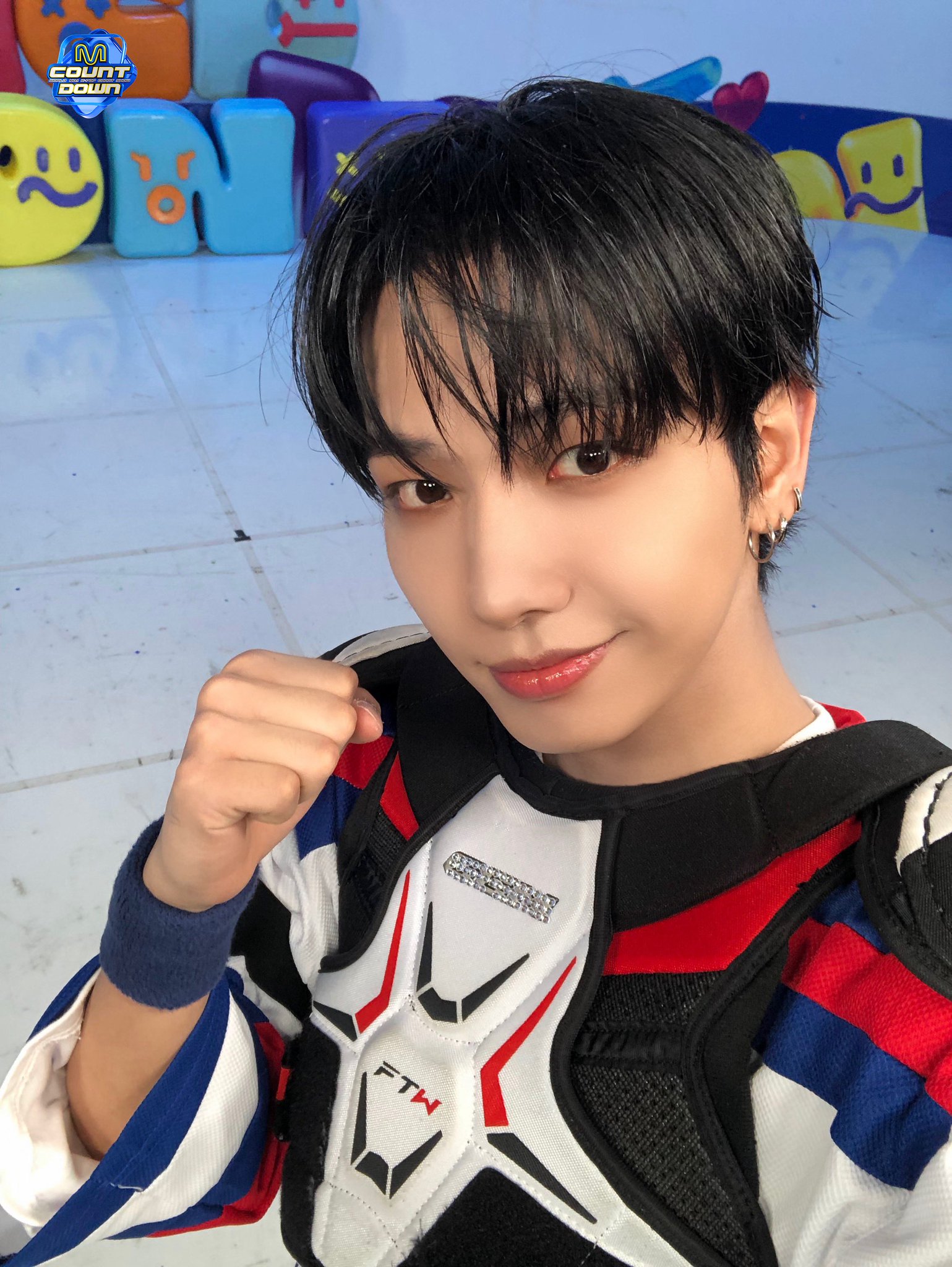 ジェヒョン NCT「ジェヒョン」黒髪から超ハイトーンカラーにイメチェン…仁川