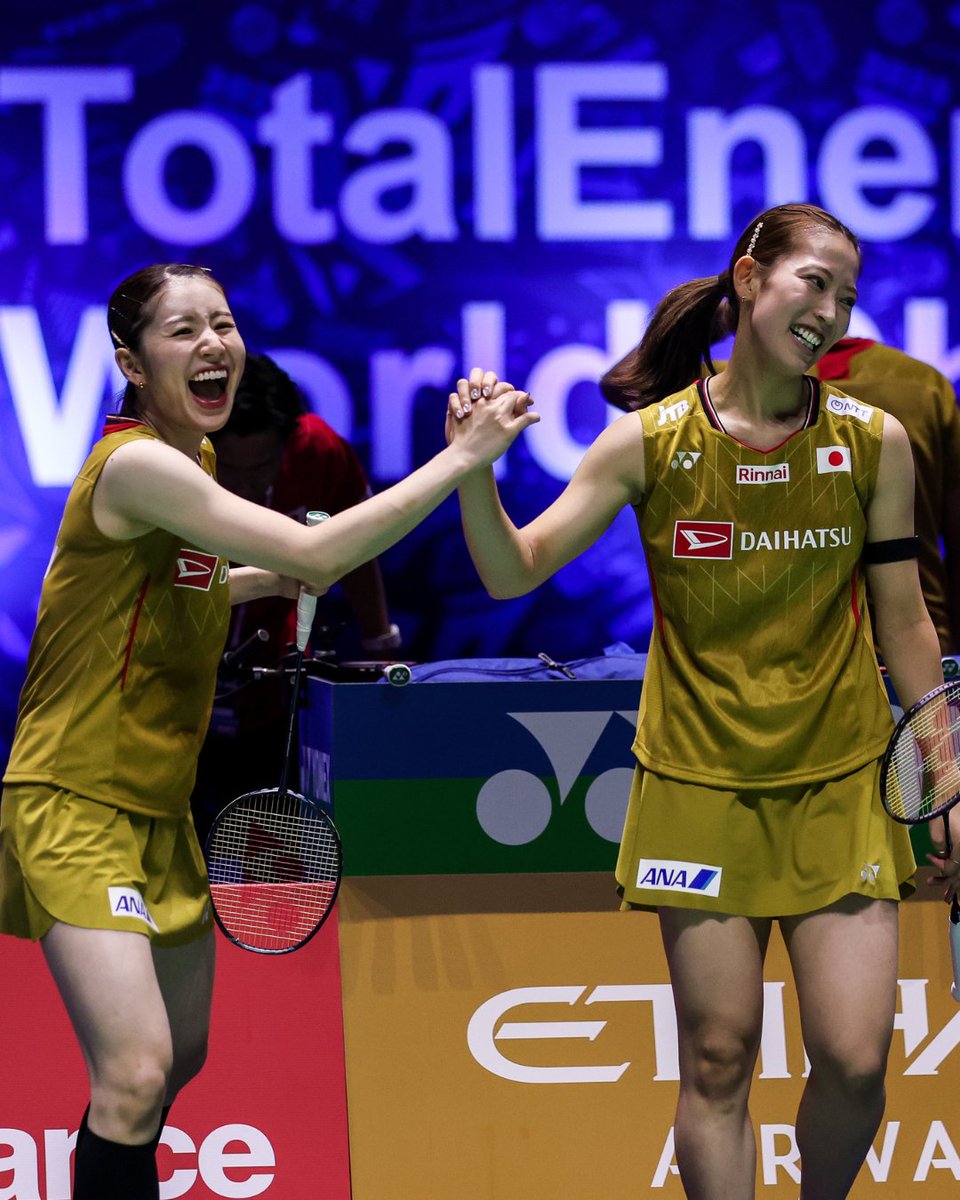 YonexAllEngland's tweet image. 3/5 Yonex All England Champions from 2025 are through to the semi finals of the BWF World Championships 🚀

An Se Young, Kim Won Ho &amp;amp; Seo Seung Jae play this afternoon, will they make it 5 from 5 👀

#BWFWorldChampionships #YAE26 #AllEngland
