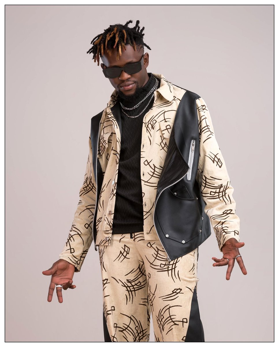 BTMTelevision's tweet photo. "Okyakalirawa leero โ Abasama b'endongo wa Cindy sanyu oba Dax Vibez"
#BTMUpdates
#music
#LevelUpShow https://t.co/CVSV5PyKsn